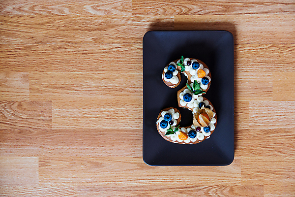 포토 JPG 해외이미지 접시 기념일 행복 음식 채소 텍스트 가족 디저트 사탕 3 요리 사람없음 장식 초록색 단어 컬러풀 숫자 갈색 파티 쿠키 케이크 축제 축하 기록 인사 신선 생일 메시지 달콤 맛 컵케이크 굽기 배열 먹기 크림 사인 핸드메이드 카피스페이스 해외포토 문자 식기 감정 컬러 컨셉 관계 모션 이벤트 공백 예절 구이 파일형식 이미지허브