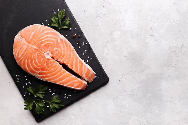 포토 JPG 해외이미지 음식 바다 조각 다이어트 토마토 재료 탁자 파슬리 건강 어류 사람없음 가로 빨간색 주방 검은색 식사 회색 정상 자르기 먹기 허브 허리 향신료 메뉴 날것 소금 연어 후추 설정 단백질 생식 석판 오메가 해외포토 식물 컬러 가구 채소 모션 신체부위 수중동물 영양소 향미료 파일형식 이미지허브