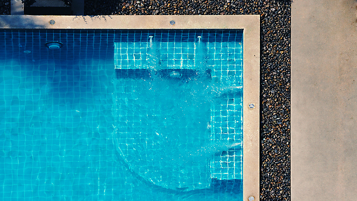 포토 JPG 해외이미지 라이프스타일 여자 스포츠 여행 백그라운드 컨셉 휴가 휴식 주택 사람 사람없음 야외 물 파란색 비키니 맑음 수영 목욕 거품 흐름 반지 고급 선탠 정상 날씬함 휴양지 제트기 펌프 매트리스 힘찬 해외포토 자연요소 수영복 컬러 장신구 날씨 비행기 건물 생활 청결 장소 수상스포츠 몸매 파일형식 이미지허브