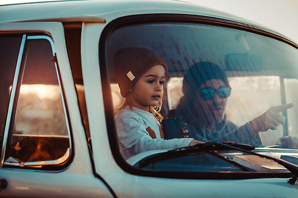 포토 JPG 해외이미지 백인 남자 행복 아들 어린이 여행 가족 교통시설 자동차 놀이 휴가 함께함 사랑 사람 앉기 소년 야외 두명 여행객 기쁨 운전 가을 아기 가르침 아빠 즐거움 해외포토 서양인 계절 교육 감정 육상교통 교통 컨셉 관계 모션 시설 파일형식 이미지허브