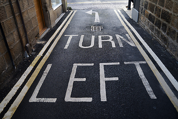 포토 JPG 해외이미지 1 도로 오렌지 자동차 하늘 전등 영국 잉글랜드 화살 거리 경고 안전 사람없음 빨간색 초록색 운전 금지 고속도로 보행자 암호 주차 방향 왼쪽 펠리컨 입장 사인 주기 법 얼룩말 규칙 바둑 빛망울 국회 건너기 그만 방법 해외포토 유럽 길 육상교통 컬러 과일 교통시설 모션 놀이 조류 조명 빛 말_동물 파일형식 이미지허브