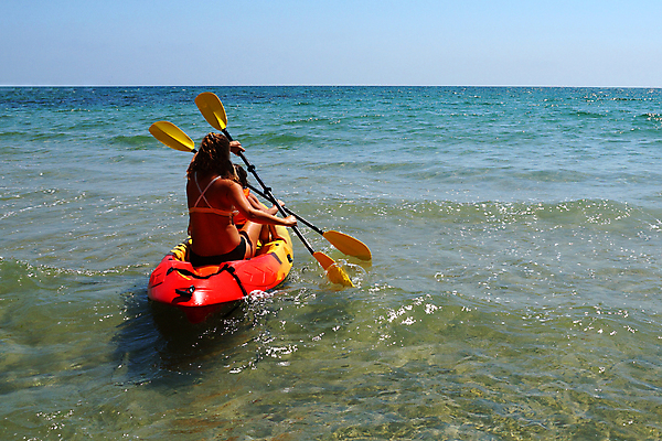 포토 JPG 해외이미지 백인 구름 1 커플 행복 어린이 스포츠 바다 섬 여행 포즈 가족 교통시설 자연 휴가 탈의 건강 사람 소년 사람없음 야외 물 여름 기쁨 탐험 보트 함선 카누 카약 석호 뱃놀이 해외포토 자연요소 서양인 계절 남자 감정 교통 배_교통 관계 전통놀이 수상스포츠 시설 생태계 파일형식 이미지허브