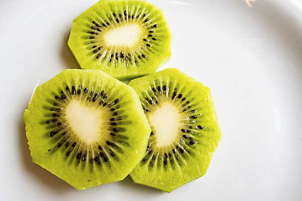 포토 JPG 해외이미지 음식 조각 백그라운드 다이어트 과일 재료 부분 자연 디저트 건강 키위 사람없음 목재 초록색 갈색 신선 그룹 달콤 맛 자르기 오브젝트 유기농 날것 슬라이스 건강식 내추럴 고립 비타민C 숙성 이국적 채식주의자 해외포토 나무 웰빙 컬러 컨셉 모션 생태계 채식 비타민 파일형식 이미지허브