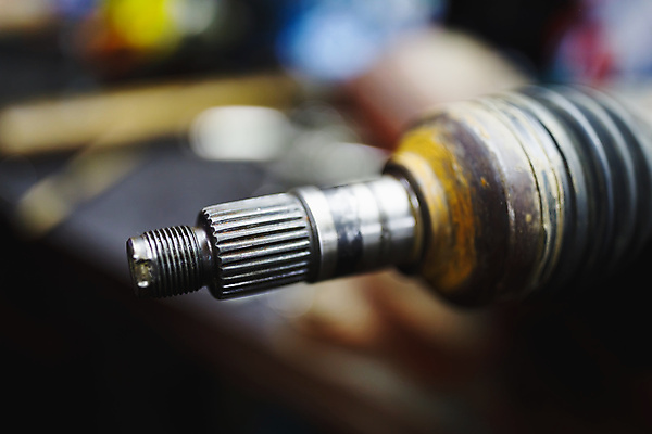 포토 JPG 해외이미지 산업 부분 공 교통시설 자동차 사람없음 금속 기계 장비 수확 공구 수리 교차로 서비스 속도 고무 기어 이력서 공학 옛날 차고 해외포토 교육 길 육상교통 교통 농업 재질 도구 시설 파일형식 이미지허브