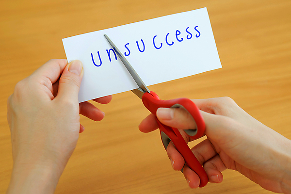 포토 JPG 해외이미지 직업 접시 손 종이 백그라운드 컨셉 패턴 비즈니스 텍스트 성공 사람 사람없음 목재 단어 쪽지 도전 흰색 잡기 업무 신용카드 메시지 변화 심볼 사인 기회 긍정 쇼 해결 가능 부정적 해외포토 나무 문자 식기 감정 컬러 무늬 재료 모션 신체부위 금융 작업 파일형식 이미지허브