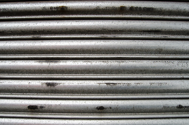 포토 JPG 해외이미지 백그라운드 벽지 날씨 사람없음 야외 빛 금속 회색 은색 질감 보안 셔터 그런지 철강 아연 해외포토 컬러 재질 안전 영양소 파일형식 이미지허브