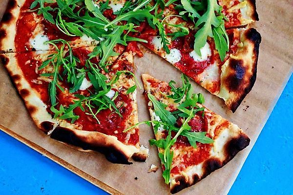 포토 JPG 해외이미지 식물 음식 빵 백그라운드 다이어트 토마토 채소 탁자 양파 치즈 파프리카 피자 패스트푸드 건강 요리 사람없음 목재 빨간색 초록색 컬러풀 주방 검은색 이탈리아 로켓 껍질 시골 지중해 준비 햄 날것 반죽 영양 시금치 나폴리 밭일 석탄 얇은 영양분 주키니호박 채식주의자 피자집 해외포토 나무 유럽 바다 컬러 가구 재료 유제품 서양음식 육류 상점 인스턴트 채식 파일형식 이미지허브