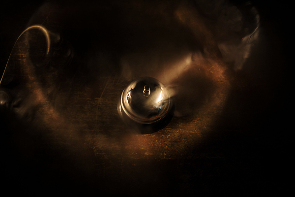 포토 JPG 해외이미지 손 여행 백그라운드 컨셉 비즈니스 호텔 불 휴가 서브 사람없음 목재 빛 노란색 금속 어둠 소리 방 수확 종 긴급 반지 도움 고급 은색 계산대 도착 고객 책상 서비스 복고 공포 안내원 부름 방문 환영 여관 경보 옛날 접수 주목 지원 체크아웃 헬프 해외포토 자연요소 나무 직업 컬러 가구 농업 재료 장신구 모션 재질 숙소 신체부위 파일형식 이미지허브