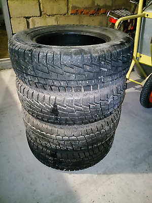 포토 JPG 해외이미지 산업 도로 백그라운드 겨울 패턴 교통시설 자동차 표면 새로움 사람없음 가로 빛 판매 쌓기 상점 검은색 흰색 레이싱 바퀴 가장자리 균형 서비스 질감 합성 타이어 고정 밟기 짐차 고무 고립 신발장 잇몸 자동 차고 해외포토 계절 길 육상교통 컬러 교통 컨셉 무늬 신체 모션 시합 둘레 시설 파일형식 이미지허브