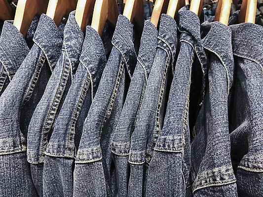 포토 JPG 해외이미지 디자인 옷 백그라운드 셔츠 패턴 비즈니스 새로움 사람없음 목재 파란색 빛 쇼핑 유행 세일 상점 검은색 재킷 수확 청바지 직물 면 빨래 옷걸이 수집 질감 신발장 스타일 해외포토 나무 컬러 컨셉 상의 가사 무늬 농업 재료 바지 외투 파일형식 이미지허브