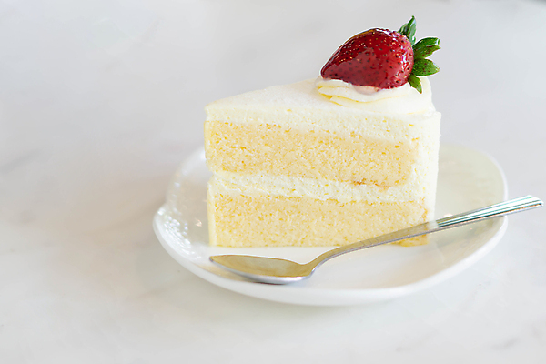 포토 JPG 해외이미지 전통 접시 행복 음식 조각 백그라운드 유리 탁자 딸기 휴가 디저트 건강 사람없음 파티 케이크 주방 우유 흰색 축하 신선 생일 고급 달콤 맛 설탕 크림 바닐라 스페인어 페스츄리 해외포토 식기 기념일 감정 빵 컬러 가구 컨셉 과일 재질 유제품 이벤트 파일형식 이미지허브