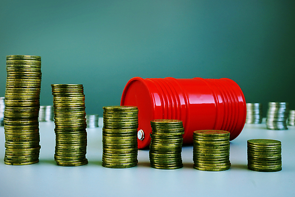 포토 JPG 해외이미지 산업 컨셉 비즈니스 그래프 화살 통 사람없음 금융 에너지 성장 가을 시장 떨어짐 휘발유 석유 주식 가격 연료 가스 위기 해외포토 계절 경제 파일형식 이미지허브