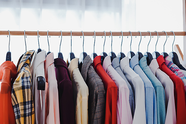 포토 JPG 해외이미지 디자인 배너 드레스 옷 여자 남자 셔츠 비즈니스 새로움 사람없음 내부 컬러풀 유행 세일 상점 재킷 방 수확 면 시장 고급 옷걸이 디자이너 쇼핑몰 수집 고객 준비 소매 신발장 스타일 해외포토 직업 컬러 컨셉 상의 농업 사람 외투 파일형식 이미지허브