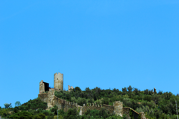포토 JPG 해외이미지 벽 산 풍경 사람없음 건물 이탈리아 성 중앙 정상 지중해 언덕 폐허 천연기념물 해외포토 건축물 유럽 바다 파일형식 이미지허브
