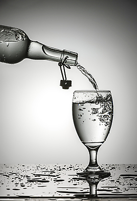 포토 JPG 해외이미지 라이프스타일 음료 음식 백그라운드 컨셉 모션 자연 유리 추상 건강 사람없음 물 파란색 거품 젖음 흐름 추위 흰색 신선 투명 액체 붓기 떨어짐 시원함 컨테이너 갈증 가득함 순수 오브젝트 상쾌 내추럴 고립 정물화 스플래쉬 해외포토 자연요소 감정 산업 컬러 무늬 재질 생활 그림 생태계 파일형식 이미지허브