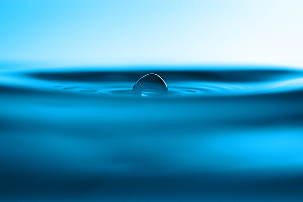 포토 JPG 해외이미지 모양 파도 컨셉 추상 사람없음 가로 물 파란색 반사 검은색 거품 젖음 흐름 흰색 물방울 신선 원형 액체 개울 떨어짐 빗방울 당구 순수 깊이 여의주 스플래쉬 해외포토 자연요소 도형 바다 컬러 무늬 강 구기 비_날씨 파일형식 이미지허브