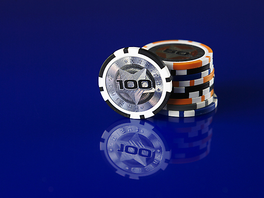 포토 JPG 해외이미지 돈 성공 사람없음 파란색 쌓기 검은색 게임 원형 행운 재산 도박 위험 심볼 카지노 기회 포커 라스베가스 승자 해외포토 도형 컬러 컨셉 모션 놀이 금융 트럼프 파일형식 이미지허브