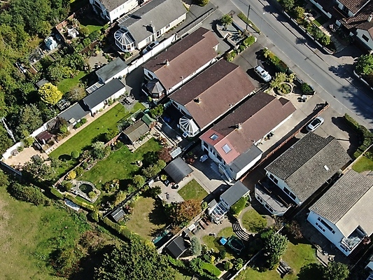 포토 JPG 해외이미지 주택 안테나 사람없음 정원 타운 교외 드론 해외포토 통신 건물 도시 파일형식 이미지허브