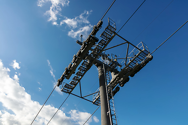 포토 JPG 해외이미지 구름 응시 길 여행 건축양식 교통시설 자동차 자연 하늘 지붕 스키 산 풍경 사람없음 야외 초록색 도시풍경 장비 도시 역 언덕 휴양지 러시아 리프트 스키선수 철사 타운 리프팅 방법 철강 해외포토 자연요소 시선 건축 유럽 육상교통 컬러 교통 겨울스포츠 운동선수 장소 시설 생태계 파일형식 이미지허브