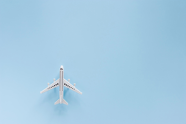 포토 JPG 해외이미지 모델 디자인 여행 백그라운드 날개 교통시설 하늘 휴가 비행기 아이디어 안테나 창조 사람없음 여름 파란색 장난감 여행객 우주 힘 공백 흰색 정상 오브젝트 항공 상업 제트기 승객 엔진 대패 미니멀 해외포토 계절 컬러 교통 컨셉 통신 항공교통 대중교통 사람 시설 파일형식 이미지허브