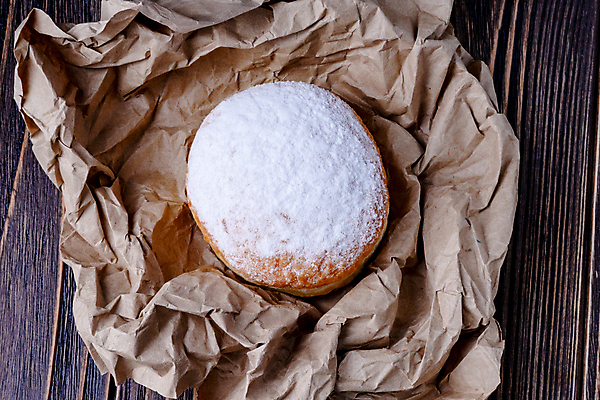 포토 JPG 해외이미지 전통 음식 휴가 디저트 새해 사람없음 파티 케이크 빵집 축하 원형 도넛 달콤 맛 아침식사 잼 설탕 굽기 먹기 젤리 슈가파우더 정부 페스츄리 해외포토 도형 빵 컨셉 모션 이벤트 상점 식사 소스_음식 구이 파일형식 이미지허브