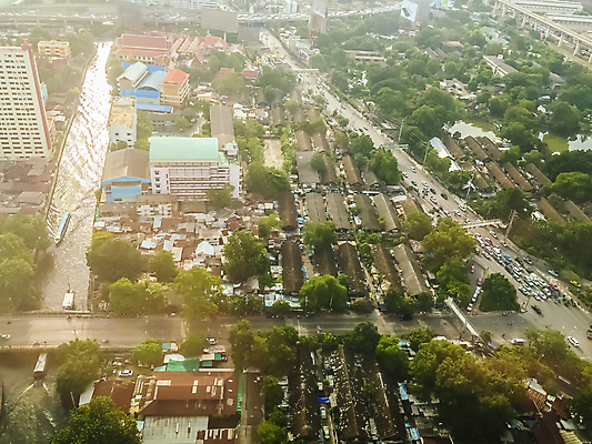 포토 JPG 해외이미지 구름 공원 아시아 도로 여행 비즈니스 건축양식 창문 태국 하늘 호텔 거리 아파트 주택 그림자 풍경 사람없음 건물 세로 파란색 강 도시풍경 사무실 반사 탑 고층빌딩 도시 도심 야간 당구 방콕 콘도 지역 포트 타운 스카이라인 물류 대칭 방법 블러 해외포토 자연요소 건축물 공공시설 건축 나라 길 컬러 교통시설 숙소 빌딩 구기 파일형식 이미지허브