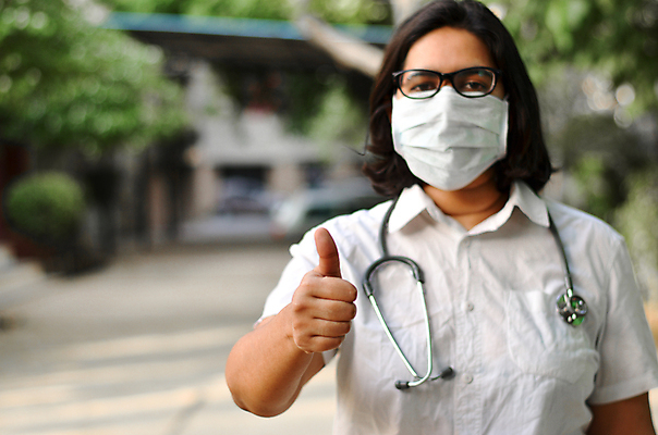 포토 JPG 해외이미지 직업 라이프스타일 상의 유니폼 청진기 건강 병원 실험 관리 한명 미소 사람 성인 약 건강관리 고통 환자 간호사 의사 긴급 도움 질병 구조원 인도인 심볼 과학자 직원 사인 문서 수의사 돌봄 소아과의사 필승 화학자 해외포토 외국인 1 옷 감정 과학 컨셉 의학 의료기기 모션 표정 동양인 생활 의료진 우승 학자 파일형식 이미지허브