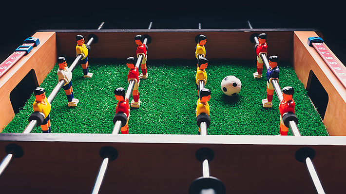 포토 JPG 해외이미지 모델 스포츠 백그라운드 밭 공 놀이 탁자 추상 조명 경기 사람없음 빨간색 초록색 빛 컬러풀 장난감 숫자 노란색 검은색 축구 경쟁 경기장 미니어처 무대 게임 플라스틱 묘사 인공 스타일 해외포토 문자 컬러 가구 컨셉 무늬 농업 스포츠시설 재질 구기 모형 파일형식 이미지허브