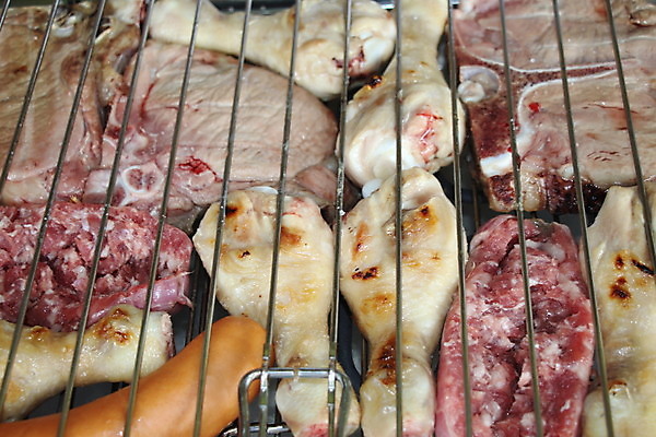 포토 JPG 해외이미지 음식 백그라운드 육류 돼지고기 요리 사람없음 여름 소풍 파티 검은색 식사 저녁식사 치킨 튀김 뜨거움 막대기 소시지 개 맛 그릴 혼합 바비큐 굽기 먹기 상쾌 베이컨 후추 섞기 절임 총각무 스타일 해외포토 계절 감정 컬러 컨셉 식재료 포유류 모션 주방용품 이벤트 야외활동 가공식품 무 구이 향신료 닭고기요리 파일형식 이미지허브