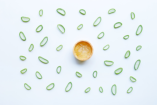 포토 JPG 해외이미지 스튜디오촬영 단면 실내 사람없음 하이앵글 흰배경 나무그릇 알로에 해외포토 식물 그릇 뷰포인트 백그라운드 내부 목재 흰색 파일형식 이미지허브