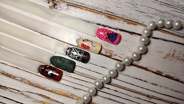 포토 JPG 해외이미지 디자인 분홍색 백그라운드 손가락 사람없음 치료 장식 빛 세트 컬러풀 유행 상점 페인트 화장품 팔레트 우아함 플라스틱 손톱 수집 서비스 광택 니스 돌봄 해외포토 손 컬러 컨셉 의학 모션 재질 뷰티 파일형식 이미지허브