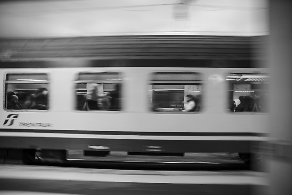 포토 JPG 해외이미지 디자인 아시아 도로 바다 여행 백그라운드 일러스트 통신 교통시설 자동차 휴가 거리 버스 사람 사람없음 물 파란색 자전거 운전 기차 수확 흰색 도시 바퀴 보트 역 심볼 속도 승객 일반 옛날 해외포토 자연요소 나라 길 육상교통 컬러 교통 농업 배_교통 모션 대중교통 바이크 시설 파일형식 이미지허브