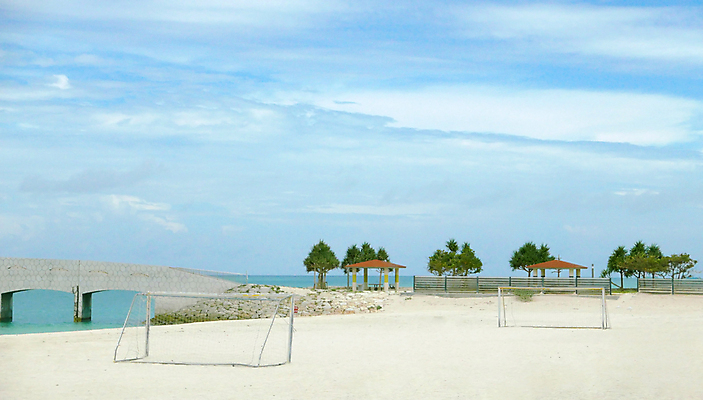 포토 JPG 해외이미지 나무 구름 모래 스포츠 바다 섬 백그라운드 자연 하늘 휴가 풍경 사람없음 야외 여름 파란색 일본 축구 게임 흰색 그물 골 수평선 해외포토 자연요소 식물 계절 아시아 컬러 놀이 구기 생태계 파일형식 이미지허브