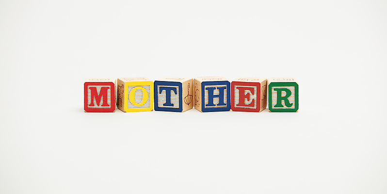 포토 JPG 해외이미지 알파벳 여자 어린이 장난 엄마 사람없음 목재 빨간색 초록색 파란색 단어 컬러풀 장난감 노란색 블록 흰색 편지 큐브 흰배경 정사각형 고립 카피스페이스 해외포토 도형 나무 문자 영어 컬러 백그라운드 재료 가족 사람 공백 파일형식 이미지허브