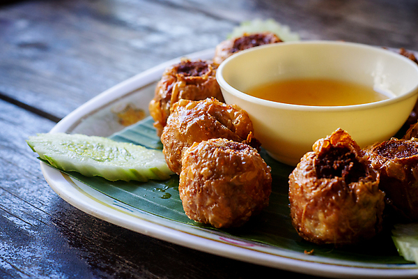 포토 JPG 해외이미지 전통 접시 아시아 음식 새우 건강 육류 요리 동양인 사람없음 중식 주방 식당 식사 중국 튀김 덮개 게 신선 뜨거움 닫기 달콤 맛 아침식사 해산물 롤 점심식사 깊이 핸드메이드 해외포토 식기 나라 컨셉 식재료 모션 갑각류 인종 상점 뚜껑 파일형식 이미지허브