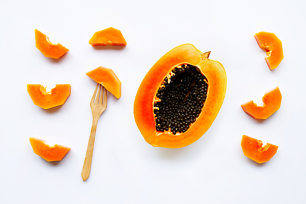 포토 JPG 해외이미지 단면 실내 씨앗 사람없음 열대과일 흰배경 과일조각 나무포크 파파야 해외포토 식물 조각 백그라운드 포크 과일 내부 흰색 파일형식 이미지허브