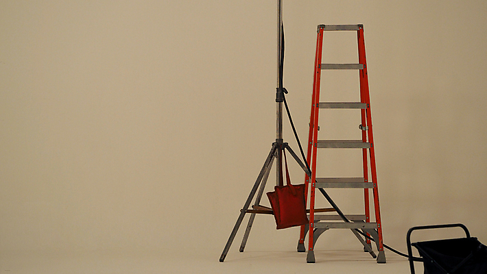 포토 JPG 해외이미지 벽 사다리 사람없음 빛 장비 삼각대 빛망울 촬영장비 해외포토 도구 파일형식 이미지허브