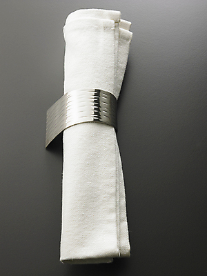 포토 JPG 해외이미지 스튜디오촬영 주방용품 사람없음 세로 하이앵글 컬러풀 금속 회색 두개 보호 오브젝트 준비 냅킨 심플 해외포토 뷰포인트 컬러 생활용품 컨셉 2 재질 실내 파일형식 이미지허브