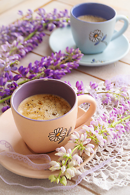 포토 JPG 해외이미지 커피 실내 사람없음 라일락 해외포토 꽃 음료 내부 파일형식 이미지허브