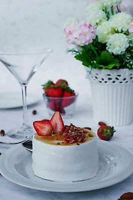 포토 JPG 해외이미지 접시 계절 열매 음식 분홍색 백그라운드 잎 과일 딸기 디저트 사람없음 목재 쿠키 케이크 식당 초콜릿 숟가락 식사 빵집 흰색 대접 신선 원형 달콤 맛 아침식사 작음 설탕 굽기 민트 크림 상쾌 유기농 산딸기 블랙베리 영양분 제빵사 타르트 페스츄리 핸드메이드 더스트파티클 해외포토 도형 나무 식물 직업 식기 웰빙 감정 빵 컬러 컨셉 재료 수저 상점 크기 구이 허브 파이_빵 파일형식 이미지허브