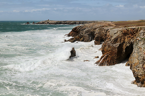 포토 JPG 해외이미지 구름 유럽 모래 파도 바다 여행 자연 조류 하늘 휴가 풍경 사람없음 야외 물 여름 맑음 절벽 프랑스 떨어짐 대서양 내추럴 해외포토 자연요소 동물 계절 나라 컨셉 날씨 생태계 파일형식 이미지허브