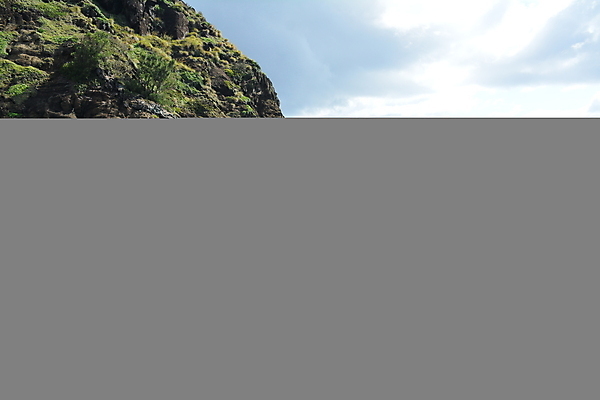 포토 JPG 해외이미지 아시아 파도 바다 자연 하늘 휴가 산 사람 풍경 사람없음 야외 물 여름 파란색 바위 땅 휴양지 서식 오로라 해외포토 자연요소 계절 나라 컬러 자연현상 장소 돌_바위 생태계 파일형식 이미지허브