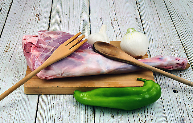 포토 JPG 해외이미지 동물 전통 접시 음식 다이어트 재료 탁자 양파 건강 마늘 육류 요리 사람없음 목재 주방 식당 저녁식사 시골 신선 맛 먹기 날것 후추 양고기 내추럴 점심식사 정물화 해외포토 나무 식기 가구 컨셉 채소 식재료 모션 상점 식사 향신료 그림 파일형식 이미지허브