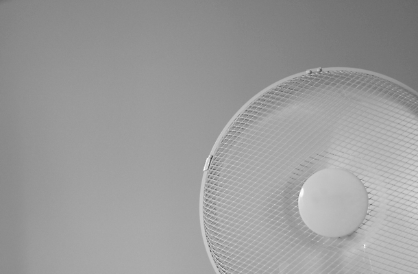 포토 JPG 해외이미지 백그라운드 모션 바람 흑백 사람없음 기계 장비 회색 흰색 뜨거움 부채 구부린 돌리기 타격 카피스페이스 해외포토 자연요소 컬러 날씨 촬영기법 공백 파일형식 이미지허브