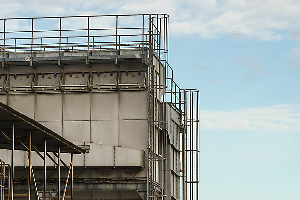 포토 JPG 해외이미지 디자인 산업 벽 백그라운드 건축양식 사다리 하늘 지붕 불 추상 출입구 안전 사람없음 야외 건물 파란색 계단 금속 과학기술 흰색 긴급 도시 탈출 철 단계 대피 철강 철책 선두 해외포토 자연요소 건축물 건축 컬러 컨셉 무늬 재질 기술 도구 파일형식 이미지허브
