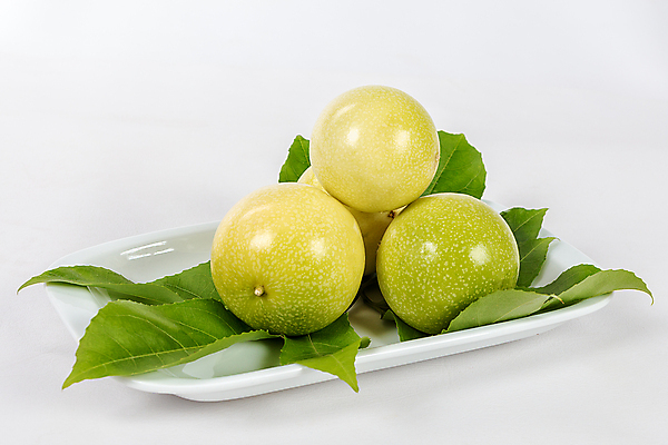 포토 JPG 해외이미지 음식 조각 백그라운드 잎 다이어트 과일 디저트 건강 씨앗 사람없음 빨간색 초록색 노란색 주스 흰색 신선 오픈 달콤 맛 떨어짐 자르기 묘사 오브젝트 싱글 유기농 열정 브라질 남쪽 내추럴 고립 숙성 이국적 해외포토 식물 웰빙 감정 음료 컬러 컨셉 모션 남아메리카 방향 파일형식 이미지허브