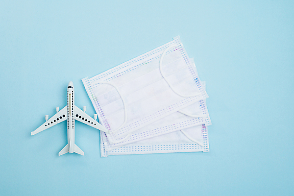 포토 JPG 해외이미지 모델 얼굴 여행 백그라운드 컨셉 비즈니스 교통시설 휴가 설계 비행기 건강 가면 안전 사람없음 파란색 여행객 우주 바이러스 보호 위생 질병 공항 항공 예방 감염 승객 예약 대패 돌봄 위기 위생관리 전염병 해외포토 컬러 교통 의학 항공교통 모션 대중교통 관리 사람 신체부위 시설 파일형식 이미지허브