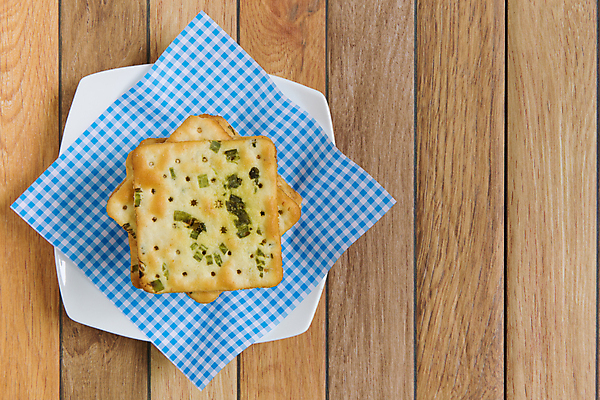 포토 JPG 해외이미지 영어 음식 조각 백그라운드 다이어트 채소 건조 건강 요리 사람없음 갈색 노란색 쌓기 크래커 흰색 차 맛 아침식사 낟알 굽기 먹기 질감 정사각형 단절 얇은 짠맛 해외포토 도형 문자 음료 컬러 컨셉 모션 쿠키 식사 구이 파일형식 이미지허브