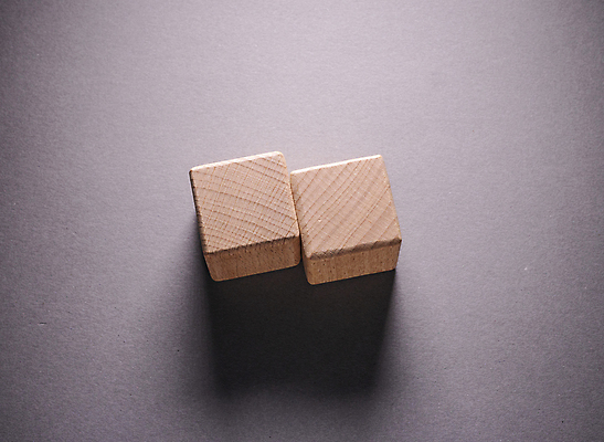 포토 JPG 해외이미지 모양 디자인 교육 어린이 백그라운드 컨셉 비즈니스 건축양식 놀이 추상 벽돌 아이디어 창조 사람없음 목재 상자 장난감 갈색 노란색 쌓기 탑 블록 유치원 기쁨 게임 흰색 놀이터 큐브 오브젝트 정사각형 만들기 심플 진행 개발 고립 해외포토 도형 나무 건축물 건축 감정 컬러 무늬 재료 모션 사람 파일형식 이미지허브