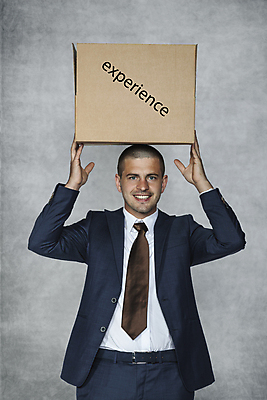 포토 JPG 해외이미지 백인 직업 남자 종이 회사 비즈니스 모션 상상 넥타이 노동자 새로움 함께함 한명 서기 사람 정장 성인 상자 믿음 저축 잡기 업무 비즈니스맨 체험 오픈 작업실 변화 계획 실업자 종업원 만족 기회 짐싸기 판지 떠남 염원 정중 해외포토 서양인 1 잡화 옷 감정 컨셉 금융 작업 직장인 파일형식 이미지허브